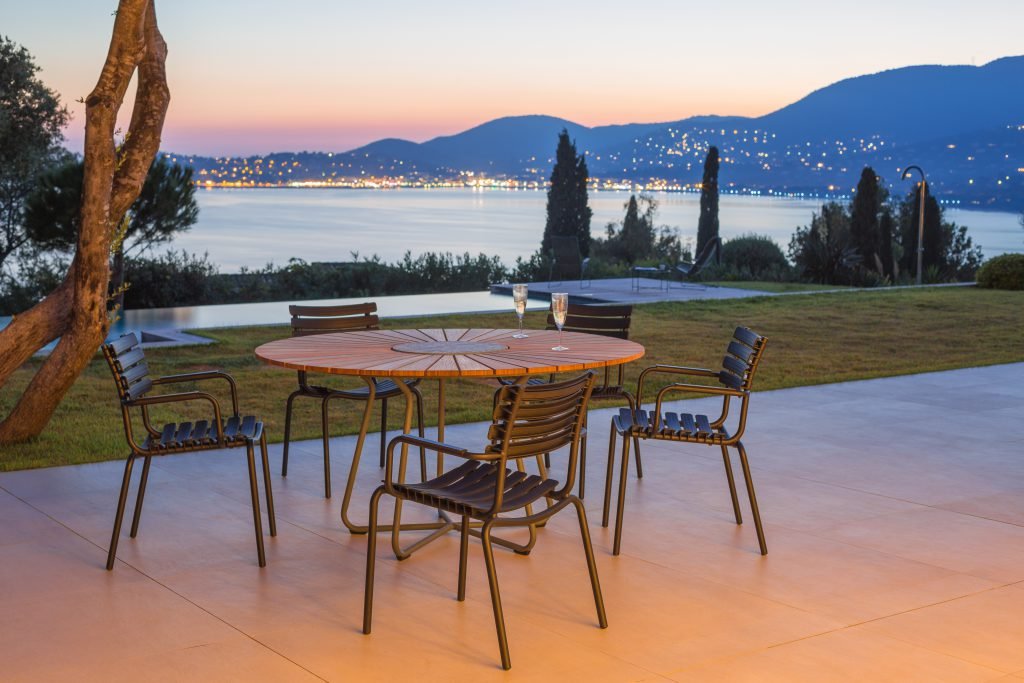 Houe Circle Tafel, rond 150 cm. - Afbeelding 5